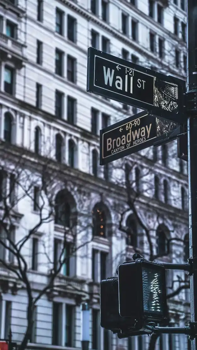 What Is Diversification? Why “Don’t Put All Your Eggs in One Basket” Actually Works